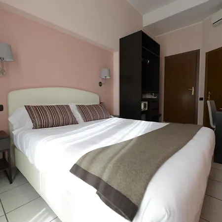 Florence Hotel Milán