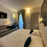 Ξενοδοχείο Florence 3*